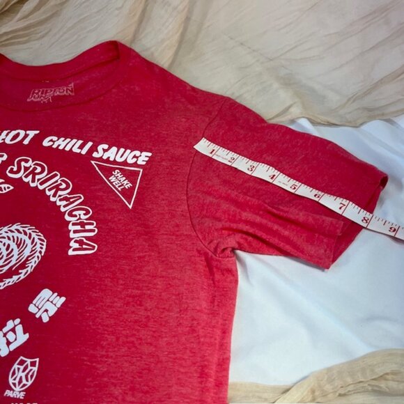 Sriracha Hot Chili Sauce Unisex Short Sleeve Tee Size L - Picture 9 of 11